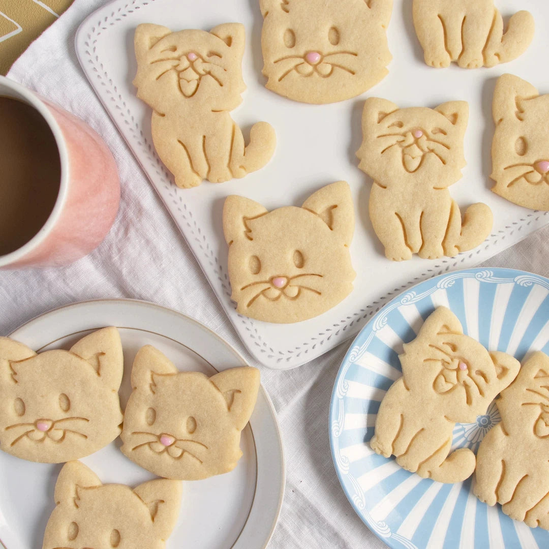 cat face and happy cat cookies